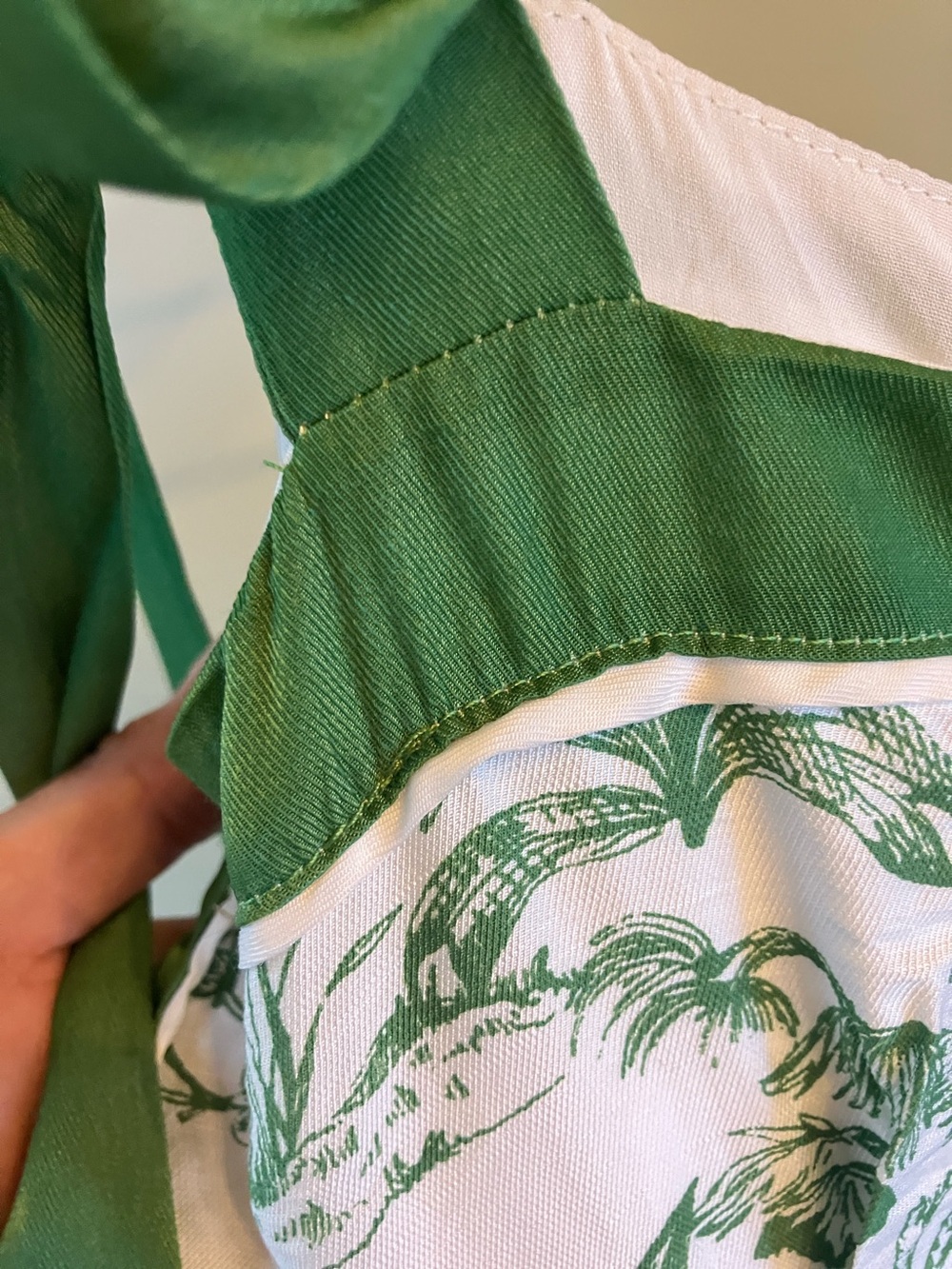 bohme Green & White Tropical Tie-Shoulder Maxi Dress! Fully lined. - Picture 11 of 12